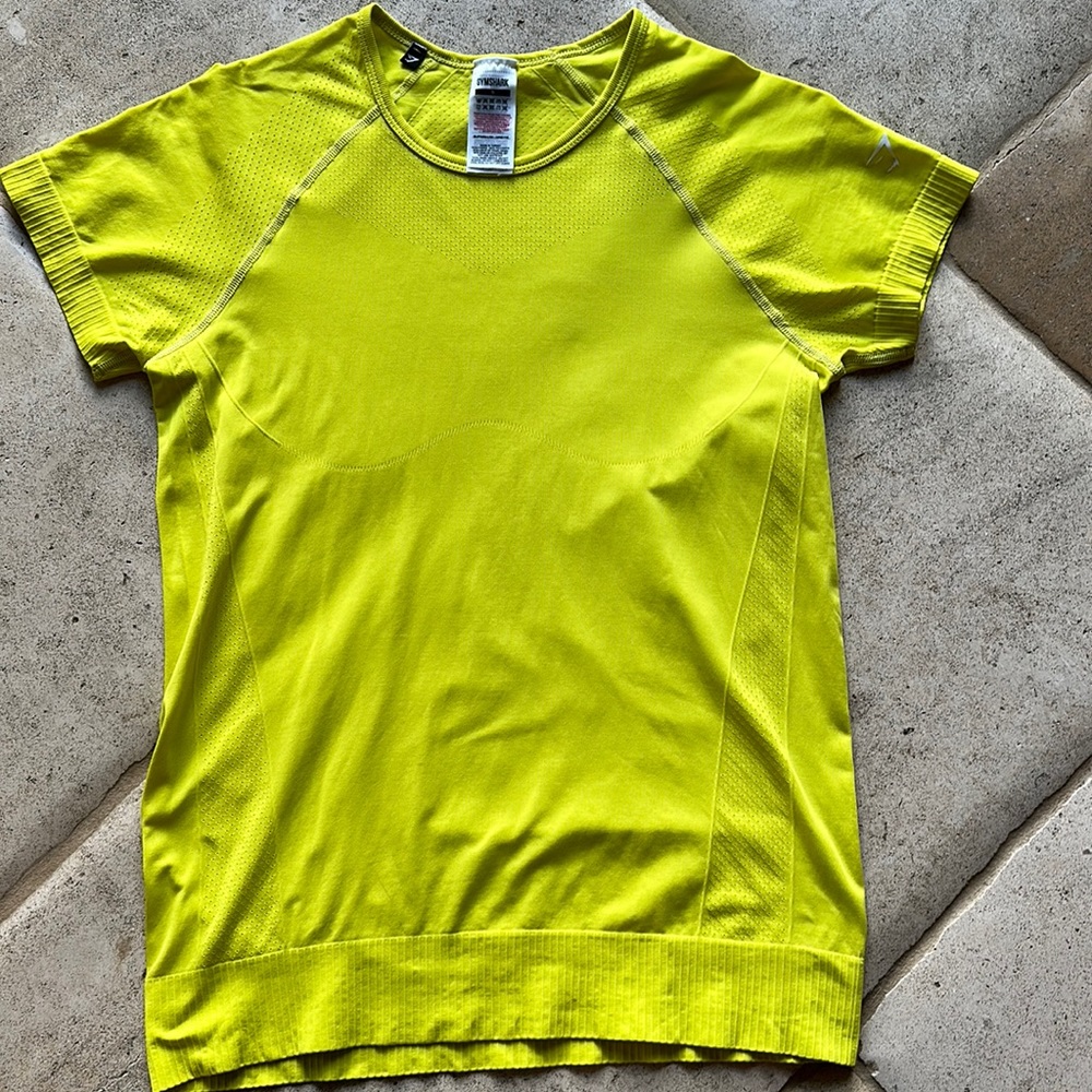 GymShark 🔥 Athletic Neon Yellow Tee Shirt Short Sleeve Sz S